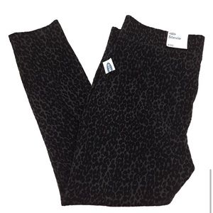 Old Navy 'Stevie' Women's Ponte Pants High
Rise Pull On Black Leopard- Sz XXL